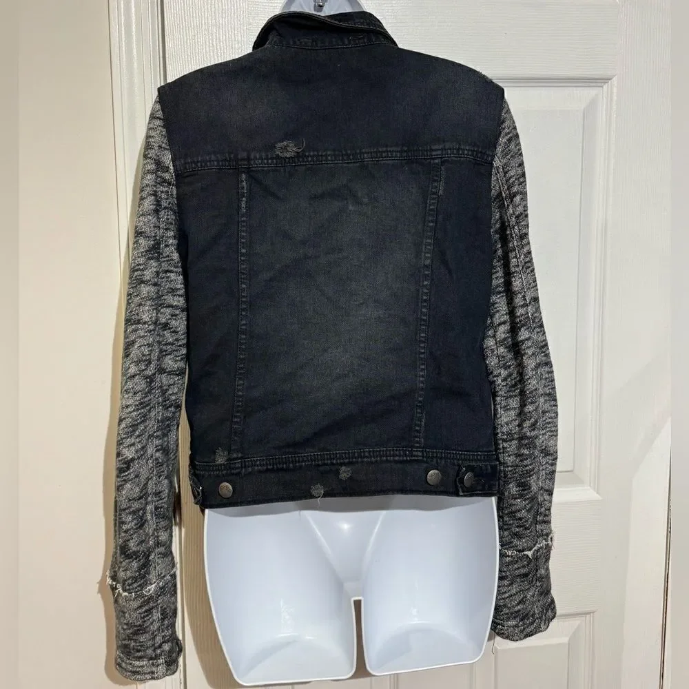 Free People Black Distressed Denim Jacket with‎ Knit Sleeves size M - Picture 5 of 10